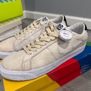 Nike blazer low